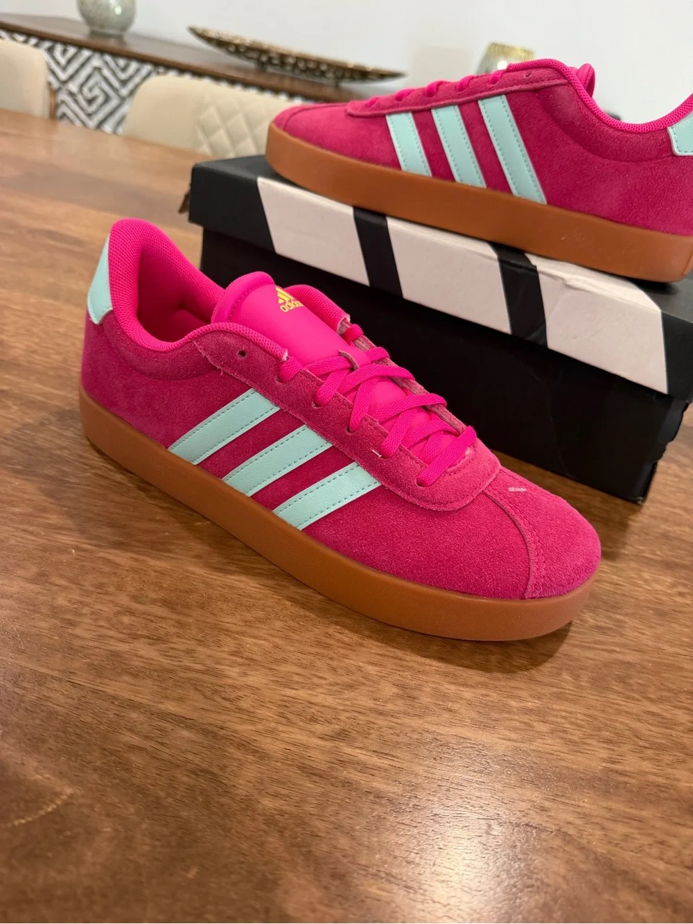 Adidas Samba 8.5 Pink Suede Sneakers with Mint Stripes Size 7Y/8.5W/7M BNIB